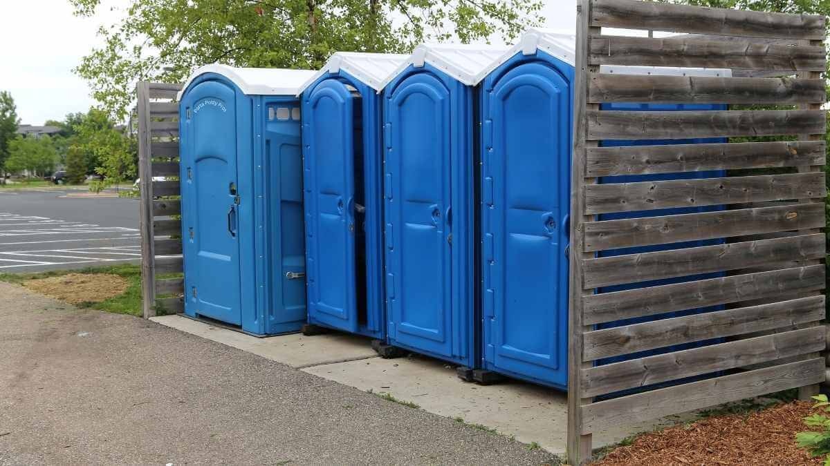 Porta Potty Rental Pros - Quality Portable Restroom Services in Holmesville, OH, 44633